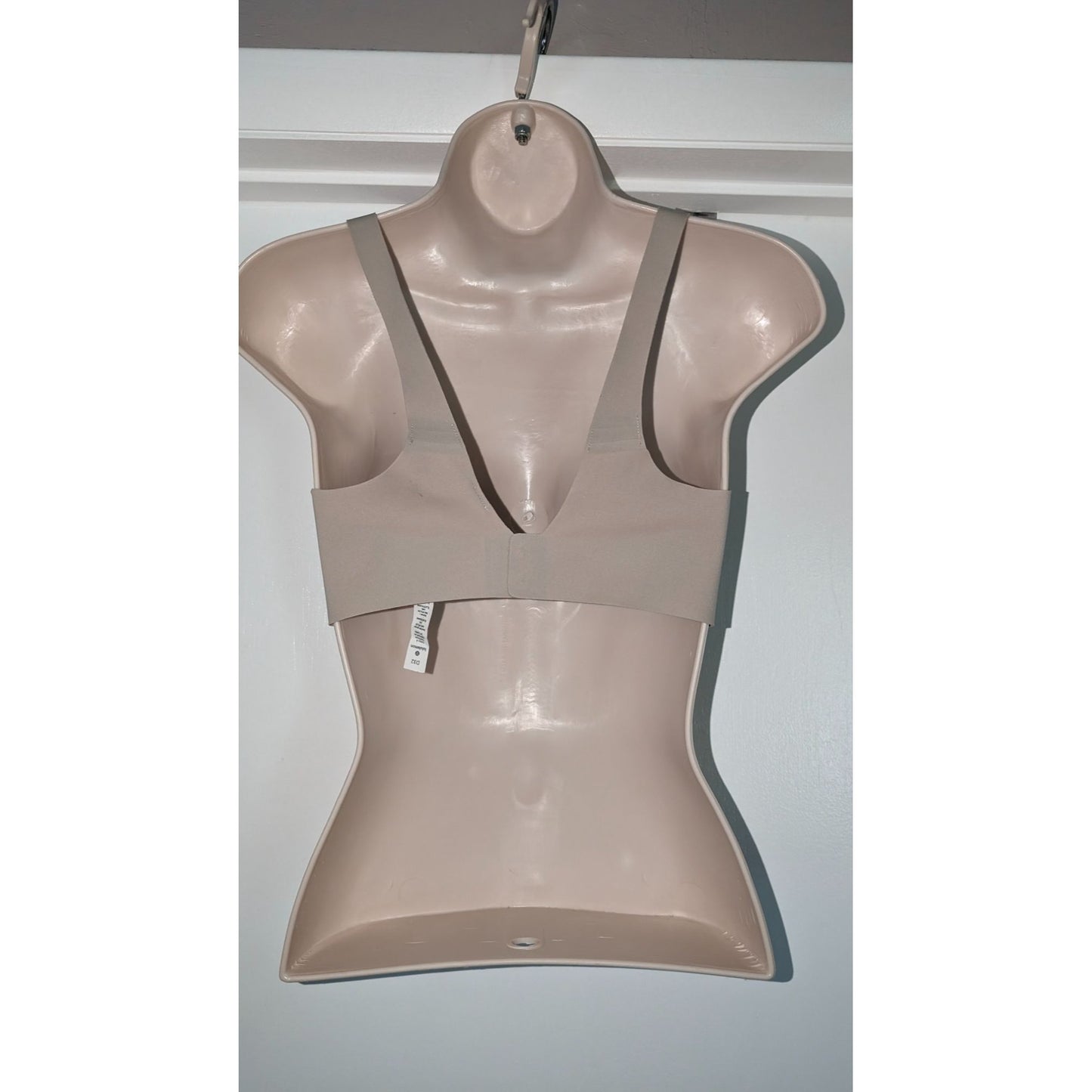 Lululemon Like Nothing Bra 32D Nude color