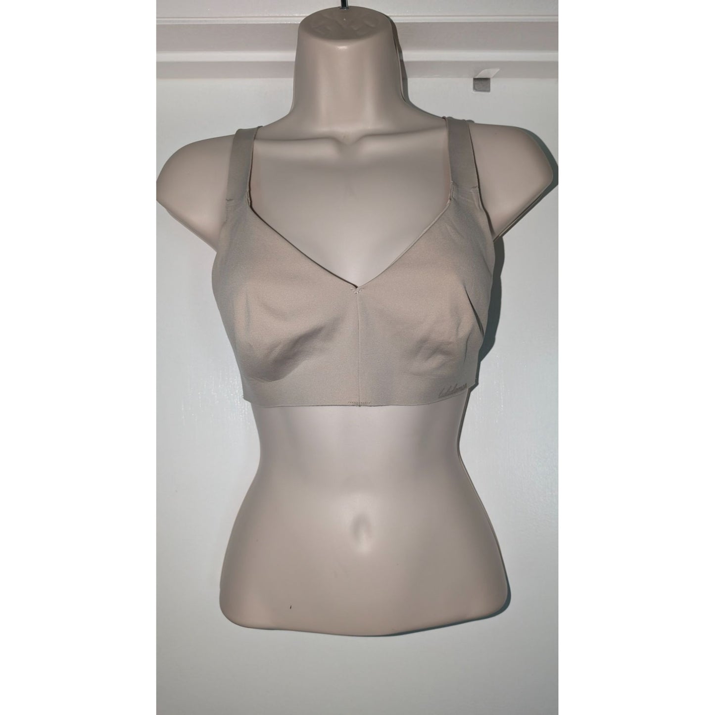 Lululemon Like Nothing Bra 32D Nude color